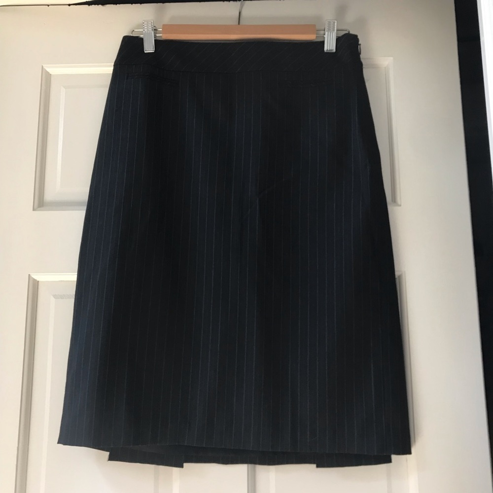 Ann Taylor LOFT Suit Skirt - Size 4